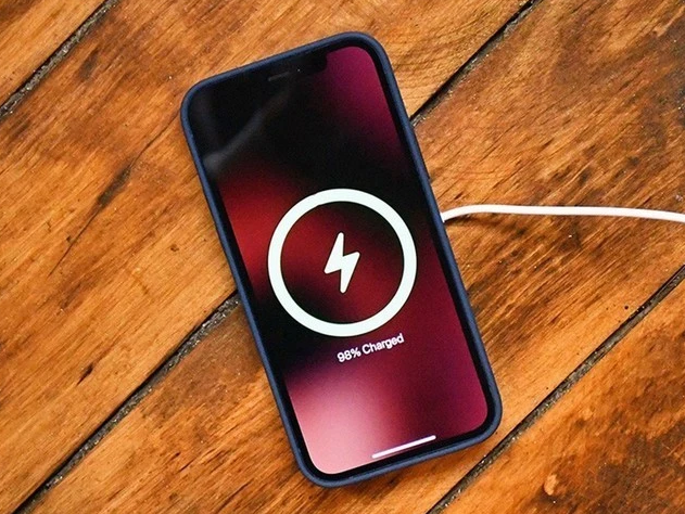 徐闻苹果手机维修分享iPhone 12可以随便充电吗 